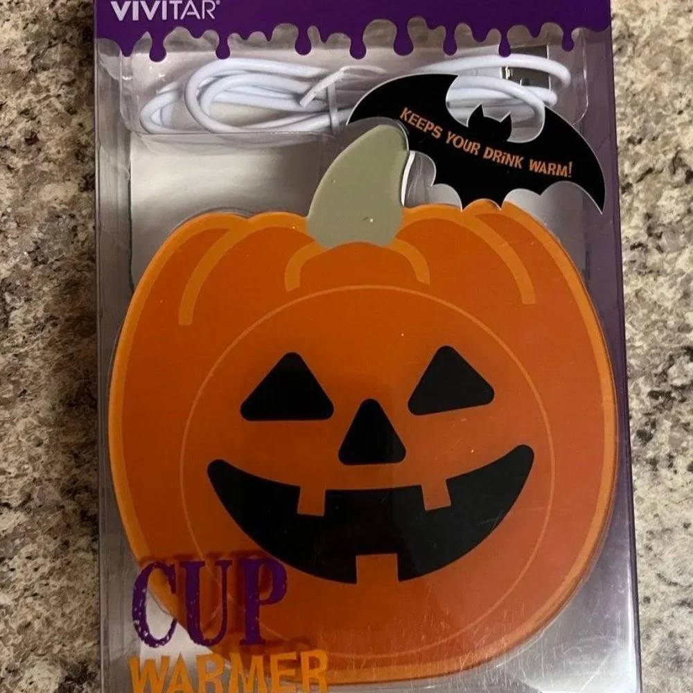 Target Bullseye Playground Halloween 2023 VIVITAR Pumpkin Cup Warmer (NIB)